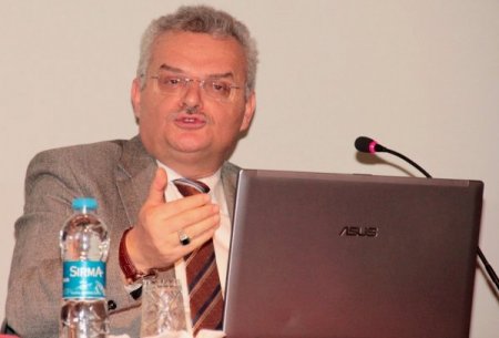 Vali Özcan: Yeni anayasa ile memur yargılanmasının önündeki engeller kalkmalı