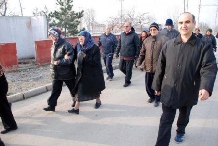 Vali Özçimen, Yaşlılarla Yürüyüş Yaptı