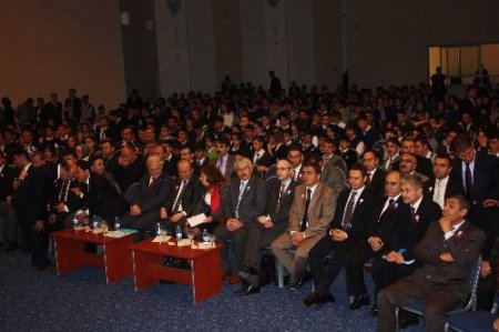 Vali Öztürk: Sanayi, Tarım Ve Hizmet Sektörünün İhtiyaçlarına Göre İnsan Yetiştirilmeli