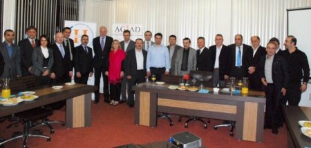 Vali Remkes, Amsterdam Genç İşadamları Derneği’ni Ziyaret Etti