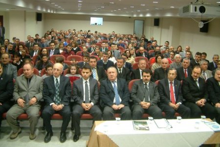Vali Şahin, 252 Okuldan Sadece 34 Okulun Projeye Katılmasını Eleştirdi