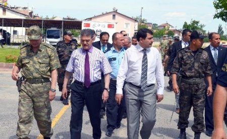 Vali Şahin'den emniyet birimlerine ziyaret