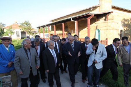 Vali Şentürk, Divanlı Köyü'nde İncelemelerde Bulundu