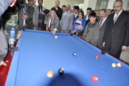 Vali Şentürk: Çocuklarımıza Her Zaman Gereken Önemi Ve Değeri Vermeliyiz