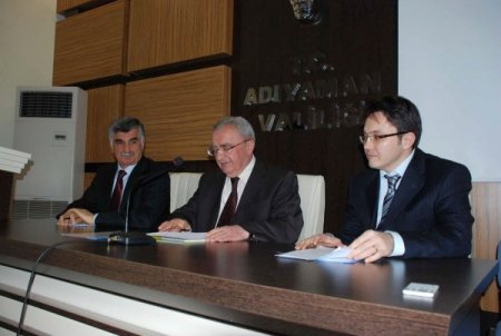 Vali Sodan, Mahalle Muhtarlarının Sorunlarını Dinledi
