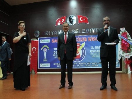 Vali Süleyman Tapsız, 'Yılın En Başarılı Valisi' seçildi