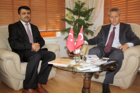 Vali Taşkesen: Birbirimize katlanmaya değil, birbirimizi sevmeye ihtiyacımız var