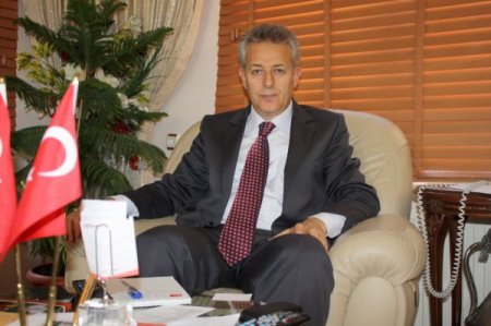 Vali Taşkesen: Birbirimize katlanmaya değil, birbirimizi sevmeye ihtiyacımız var