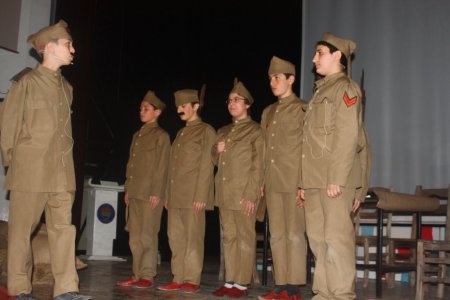 Vali Taşkesen: Çanakkale'yi yeni nesle anlatıp ülke sevdasını diri tutmalıyız