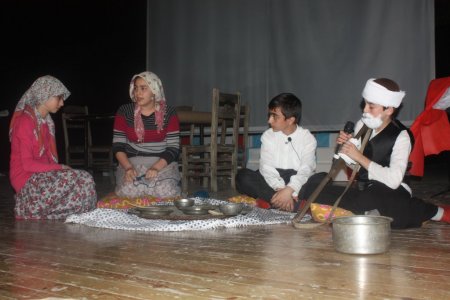 Vali Taşkesen: Çanakkale'yi yeni nesle anlatıp ülke sevdasını diri tutmalıyız