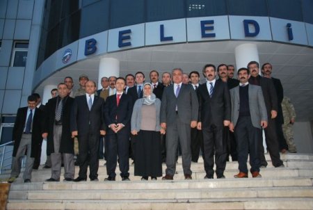 Vali Tekinarslan, Patnos Belediyesi'ni ziyaret etti