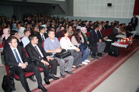 Vali Tepe: Öğretmenlik görevi layıkıyla yapılmalıdır