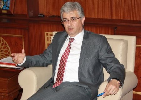 Vali Tepe: Sarıkamış’ta kayak pistlerinden birini ışıklandırmak istiyoruz