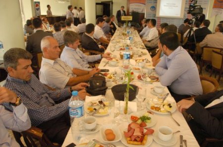 Vali Toprak:Diyarbakır ekonomisi gelişiyor, sabırlı ve talepkar olunmalı