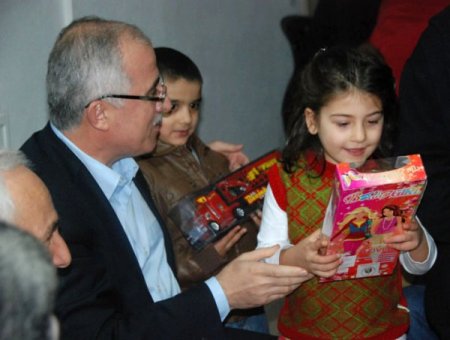 Vali Tuna, Çanakkale Cemevi'ni ziyaret etti