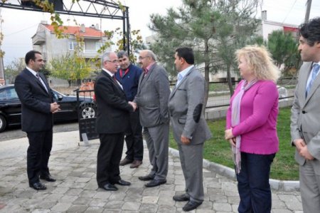 Vali Tuna, Çanakkale Cemevi'ni ziyaret etti