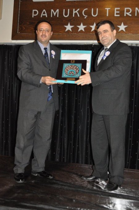 Vali Turhan: Bu ülkede istihdam sağlayanlar gerçek kahramanlardır