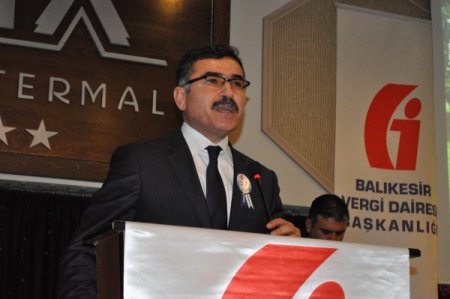Vali Turhan: Bu ülkede istihdam sağlayanlar gerçek kahramanlardır
