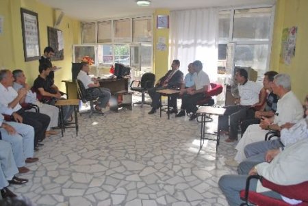 Vali Turhan: Taş Atan Çocuklar Çocuk Mahkemelerinde Yargılansın