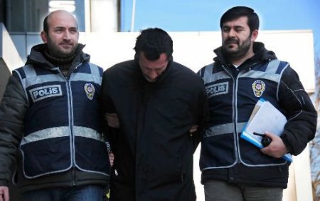 "vali Yardımcısıyım" Diyerek 54 Bin Tl Dolandırdı