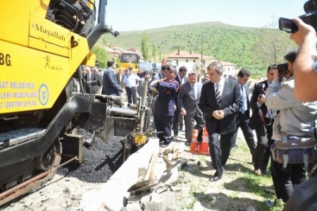 Vali Yazıcı: En güzel hizmet insanların ayağına götürülen hizmettir