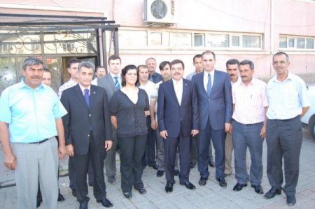 Vali Yılmaz, Güroymak’ta Kurum Amirlerine Veda Ziyaretinde Bulundu