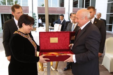 Vali Yüksel, Türkmenistan Meclis Başkanı Nurberdiyeva’yı ağırladı