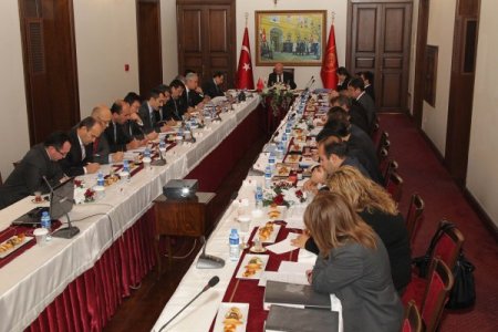 Vali Yüksel: 2011'de Hedeflenen Yatırımların Yüzde 97'si Gerçekleşti