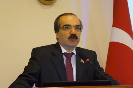 Validen bölge müdürlerine kutlamaları vatandaşa ulaşacak şekilde yapın uyarısı