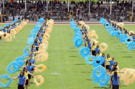 Vali'den Tören Eleştirisi: Fazla Bir Emek Harcanmamış