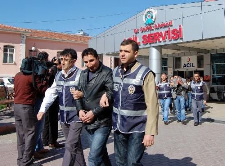 Valilerin Adını Kullanarak İşadamlarından Para Toplamışlar