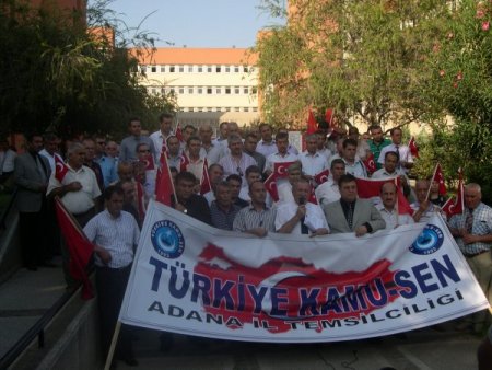 Valilik bahçesinde terör tepkisi