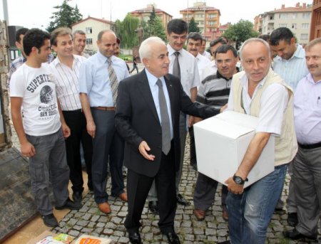 Valilik Personeline Ramazan Paketi