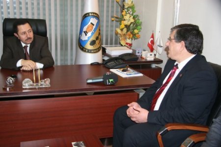 Valisi Balkanlıoğlu: Memleketin Bel Kemiği Esnafa Her Türlü Desteği Vereceğiz