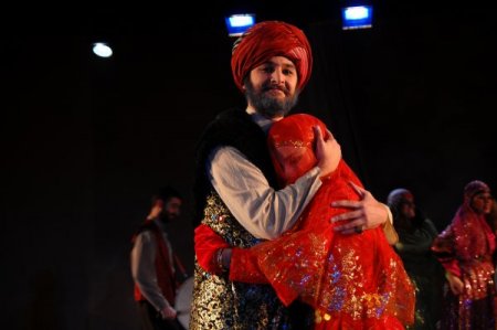 Van Devlet Tiyatrosu, Mem ile Zin için 'perde' diyor