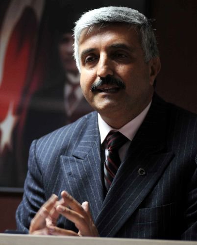Van Emniyet Müdürü Mert: Olaylarda Çocukların Kalkan Gibi Kullanılması Üzüyor