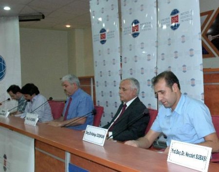 Van'da '12 Eylül Bu Sefer Demokrasi' Konulu Panel Düzenlendi