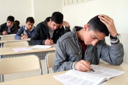 Van'da 24 bin kişi Peygamber Efendimiz'in (sas) hayatından sınava girdi