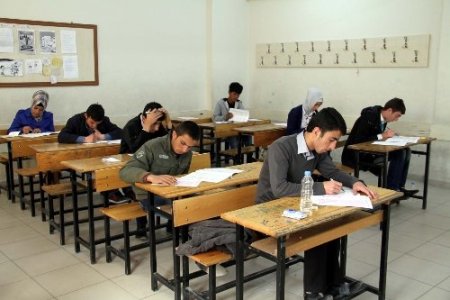 Van'da 24 bin kişi Peygamber Efendimiz'in (sas) hayatından sınava girdi