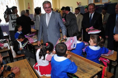 Van’da eğitim, depremden sonra biraz sıkıntılı başladı