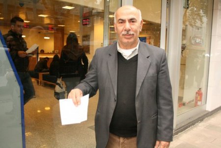 Van'daki Depremden Kurtulan Doktor Ve Öğretmen Eşi, Dehşet Dakikalarını Anlattı