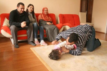 Van'daki Depremden Kurtulan Doktor Ve Öğretmen Eşi, Dehşet Dakikalarını Anlattı