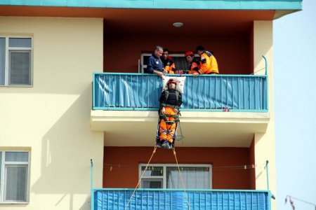 Van'ın tecrübeli arama kurtarma ekibi, bu sefer de deprem tatbikatı yaptı