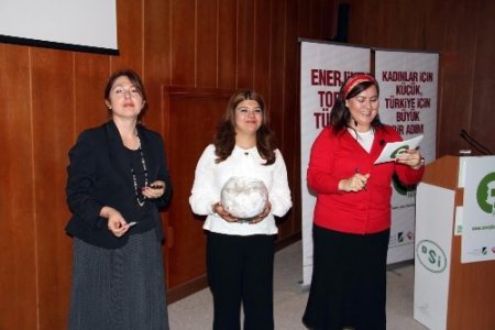 Vanlı bayanlardan 'Enerji Verimliliği' toplantısına büyük ilgi