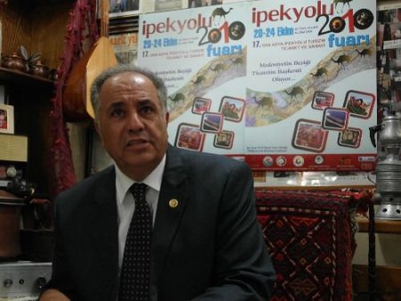 Vanlılar, Taksim'den Van'a Deve Yürütecek