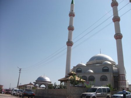 Varsak, camiine kavuştu