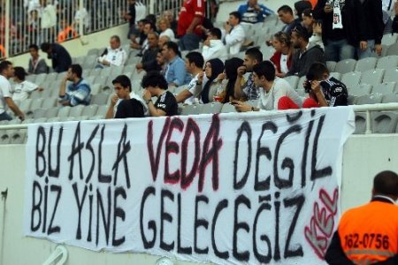 Veda maçında İnönü Stadı tamamen doldu