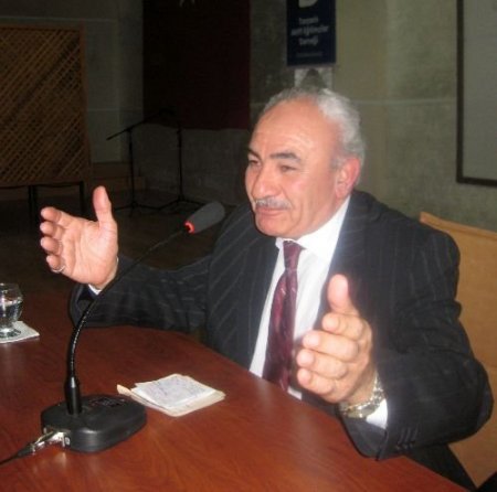 Vehbi Vakkasoğlu: Eğitimciler, Yürek Söküğünü Dikecek Terzilerdir