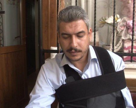 Veli, okul müdürünün omzunu kırdı