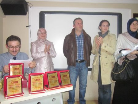 Veli sınavında anneler derece yaptı